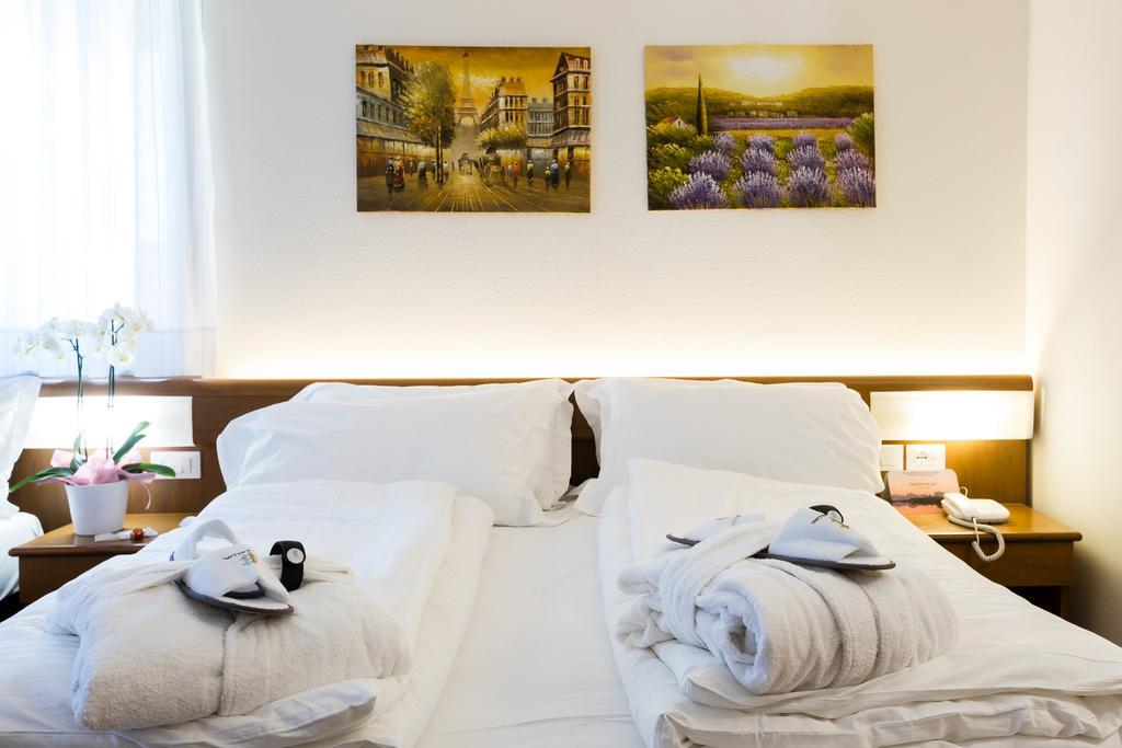 Hotel Collini Pinzolo Ngoại thất bức ảnh
