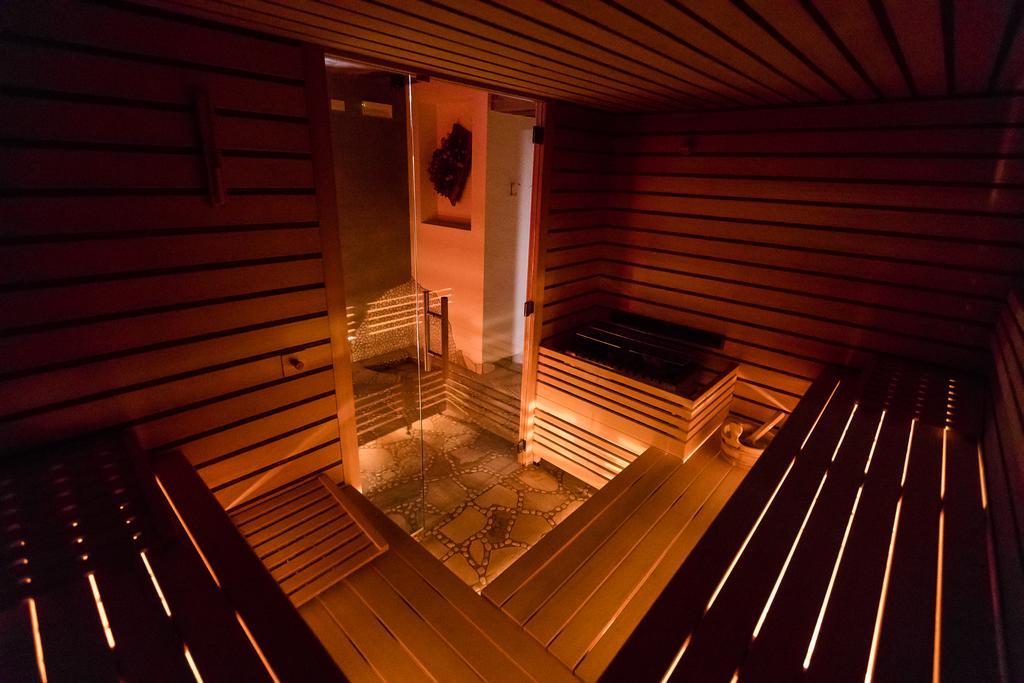 Hotel Collini Pinzolo Ngoại thất bức ảnh